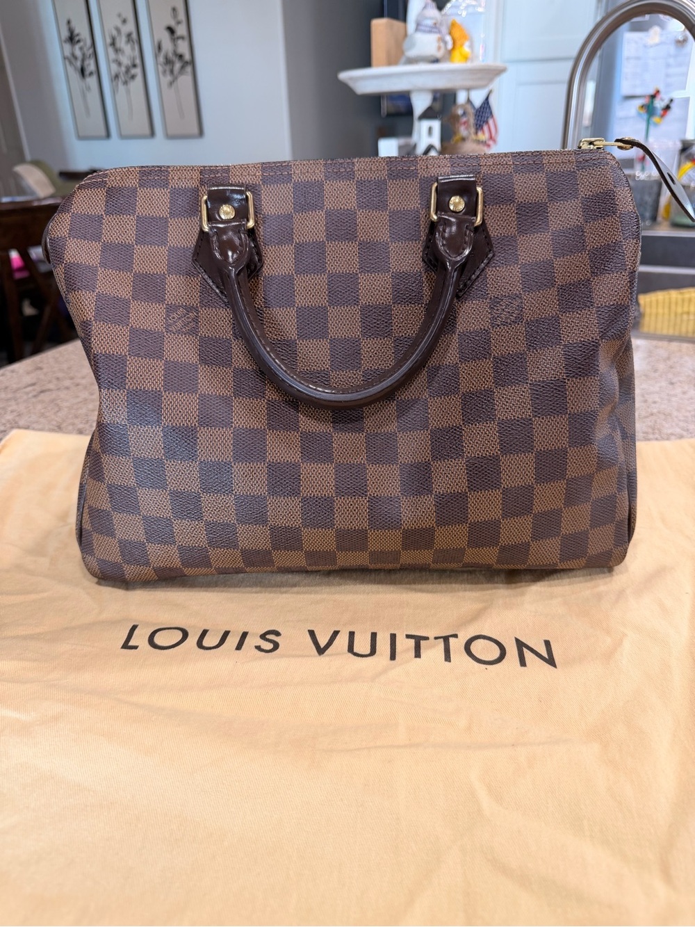🔥🔥 Beautiful Louis Vuitton Damier Ebene Speedy 30 (GUC) COA Included🔥🔥